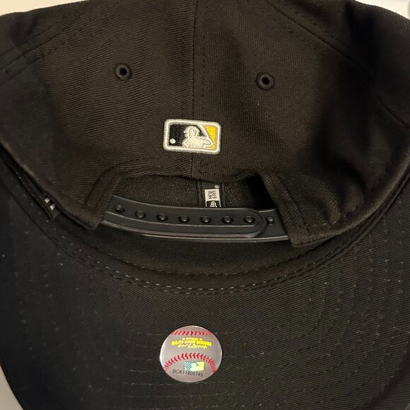 BRAND NEW LADIES AUTHENTIC NEW ERA BLING PITTSBURG PIRATES HAT main image 2
